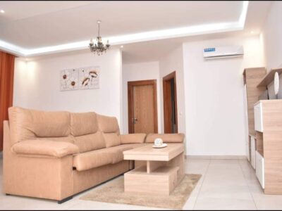 APARTAMENTOS EMIFLOR