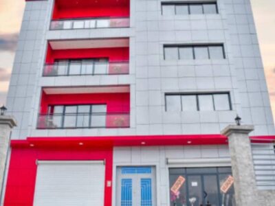 APARTAMENTOS EMIFLOR